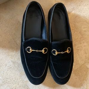 GUCCI Velvet Jordaan Loafers